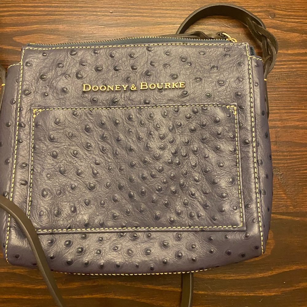 Dooney & Bourke small crossbody
